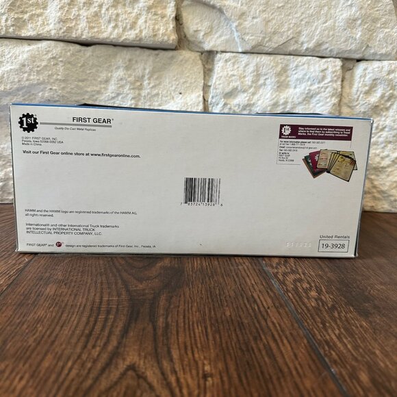 Collectors series IX International DuraStar Rollback & HAMM 3307 Compact Roller - Picture 4 of 6